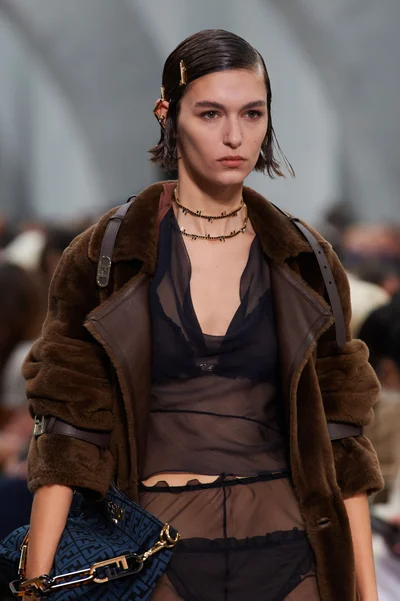 Look 120